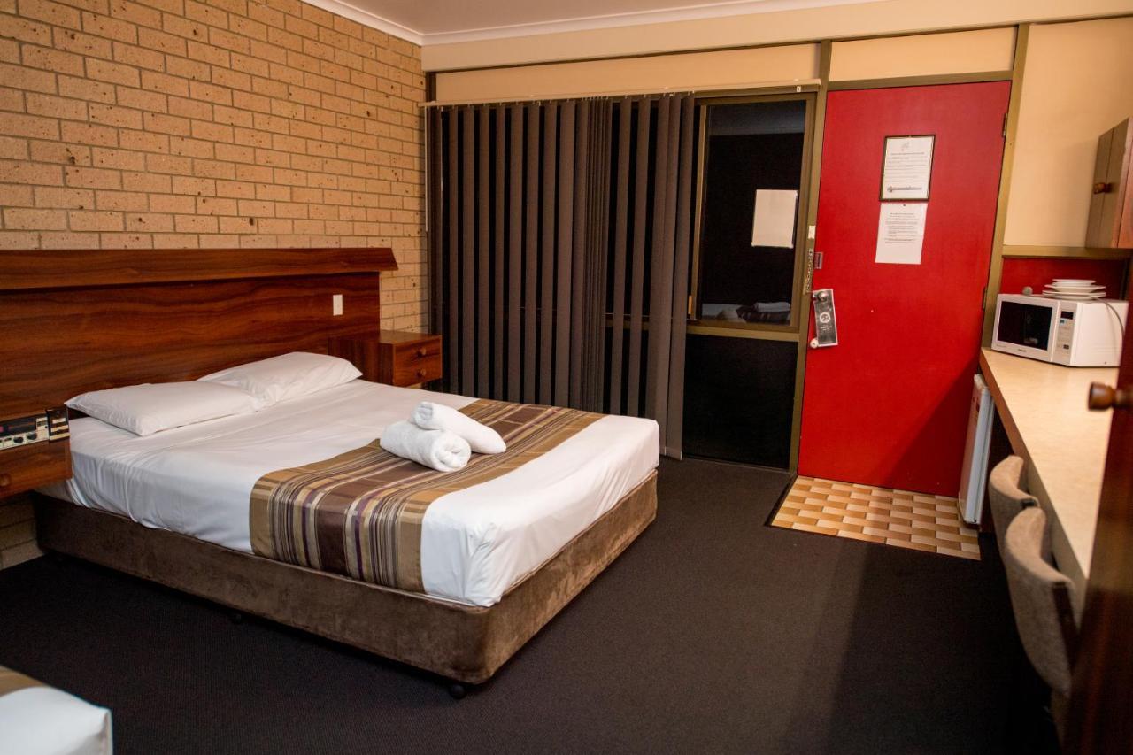 Sarina Motor Inn מראה חיצוני תמונה