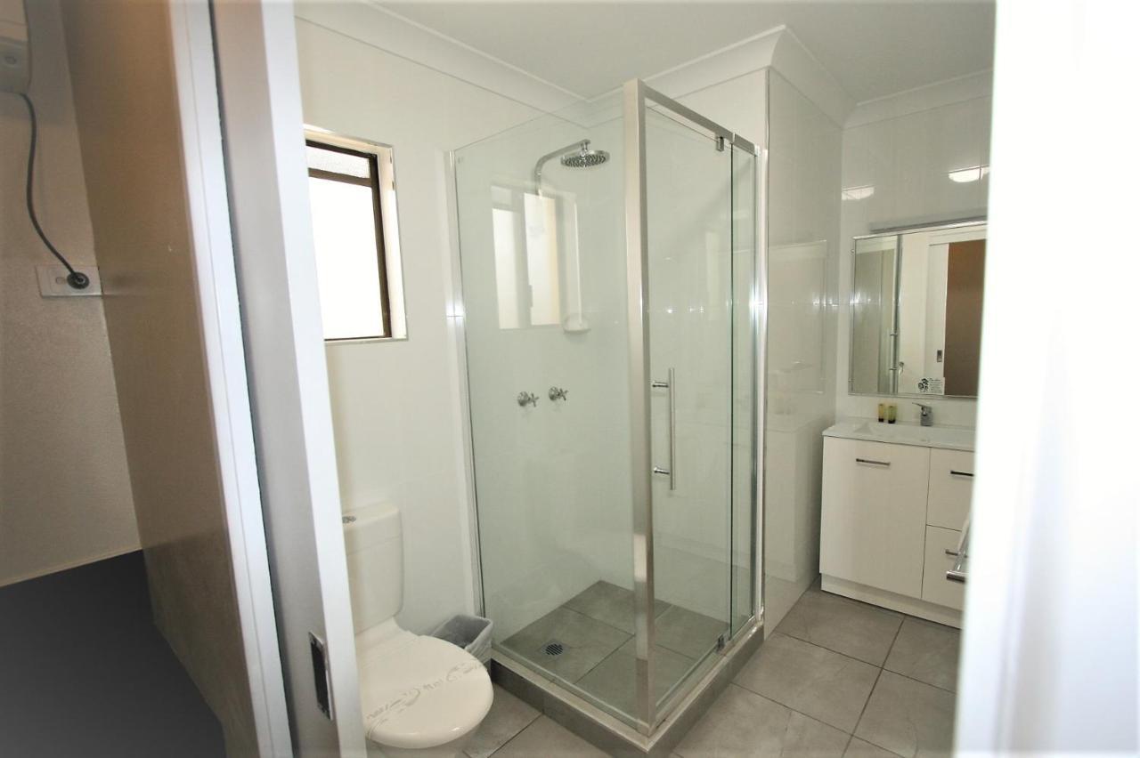 Sarina Motor Inn מראה חיצוני תמונה